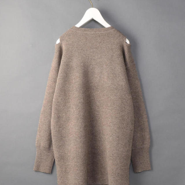 BEAUTY&YOUTH UNITED ARROWS(ビューティアンドユースユナイテッドアローズ)のroku SHOULDER 2HOLE KNIT ニット レディースのトップス(ニット/セーター)の商品写真