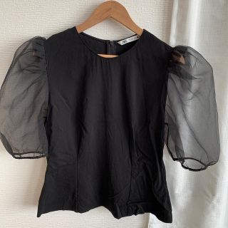 ザラ(ZARA)のZARA  オーガンザスリーブ仕様トップス(シャツ/ブラウス(半袖/袖なし))