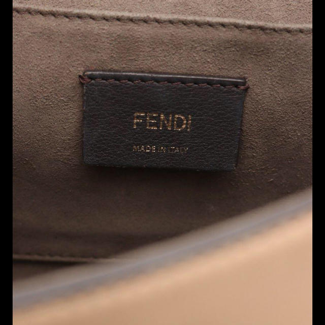 FENDI(フェンディ)のキャナイ  フェンディ   ベージュ レディースのバッグ(ハンドバッグ)の商品写真