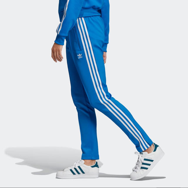 adidas(アディダス)のアディダス オリジナルストラックパンツSST TRACK PANTS S レディースのパンツ(カジュアルパンツ)の商品写真