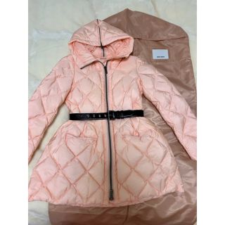 ミュウミュウ ダウンコートの通販 58点 | miumiuを買うならラクマ
