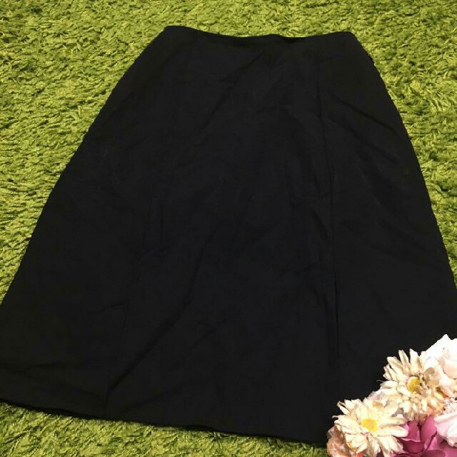 FOXEY(フォクシー)のフォクシー　レディベーシックスカート黒 レディースのスカート(ひざ丈スカート)の商品写真