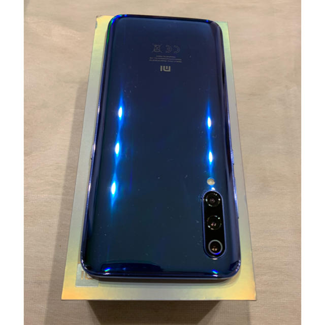 Xiaomi Mi9 128GB Global Version スマホ/家電/カメラのスマートフォン/携帯電話(スマートフォン本体)の商品写真