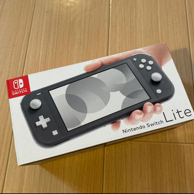 エンタメ/ホビー任天堂　Ｎｉｎｔｅｎｄｏ　ＳＷＩＴＣＨ本体　スイッチライト　Ｌｉｔｅ　グレー