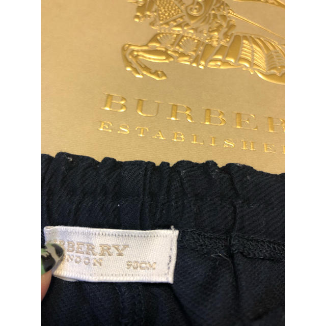 BURBERRY(バーバリー)の☆BURBERRY☆ノバチェックパンツ☆90 キッズ/ベビー/マタニティのキッズ服男の子用(90cm~)(パンツ/スパッツ)の商品写真