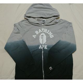 アベイシングエイプ(A BATHING APE)のA Bathing APE パーカー グレー 黒 グラデーション 【綿100％】(パーカー)