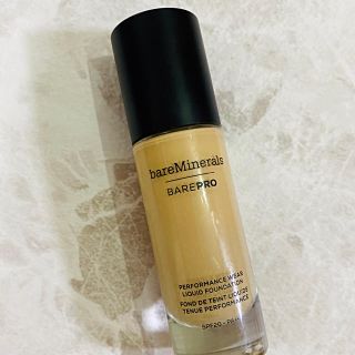 ベアミネラル(bareMinerals)のベアプロ　リキッドファンデーション　ベアミネラル　(ファンデーション)