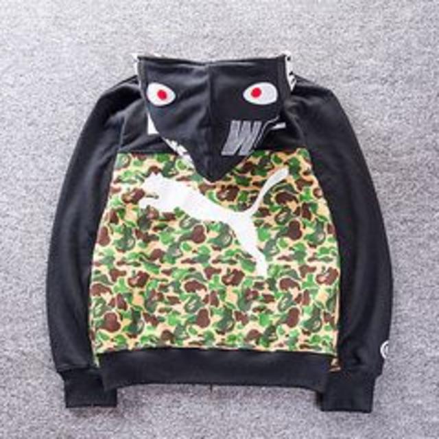 A BATHING APE(アベイシングエイプ)のA BATHING APE シャークパーカー メンズのトップス(パーカー)の商品写真