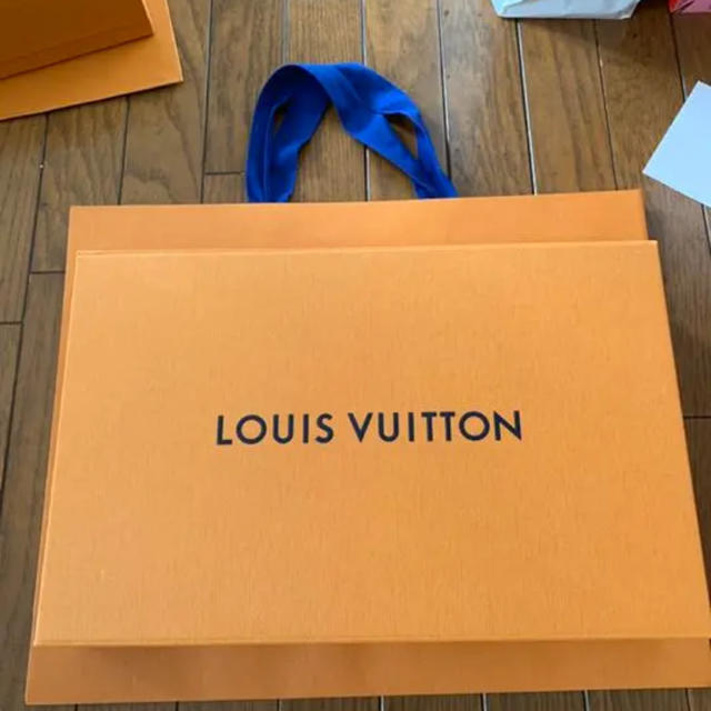 LOUIS VUITTON(ルイヴィトン)のLVショップ袋と箱 レディースのバッグ(ショップ袋)の商品写真