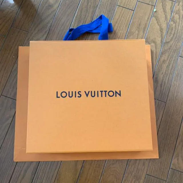 LOUIS VUITTON(ルイヴィトン)のLVショップ袋と箱 レディースのバッグ(ショップ袋)の商品写真