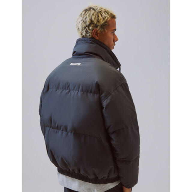 FEAR OF GOD(フィアオブゴッド)のfog fear of god essentials puffer jacket メンズのジャケット/アウター(ダウンジャケット)の商品写真