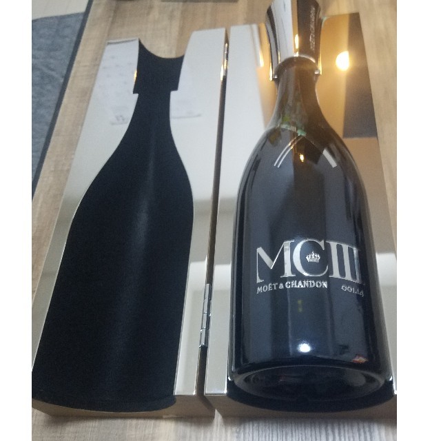 MOËT & CHANDON(モエエシャンドン)のモエ・エ・シャンドン　MCⅢ 食品/飲料/酒の酒(シャンパン/スパークリングワイン)の商品写真