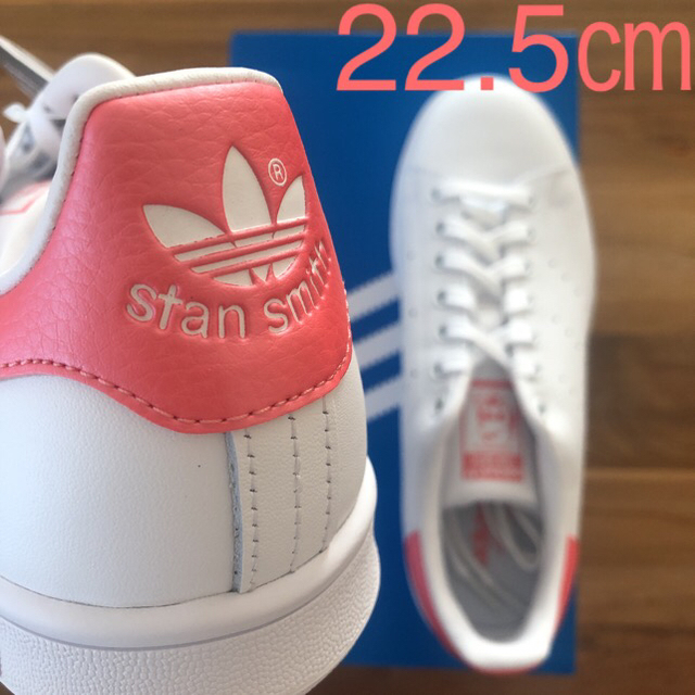 adidas(アディダス)の22.5㎝ ピンク 25.5㎝ グリーン 2足セット レディースの靴/シューズ(スニーカー)の商品写真