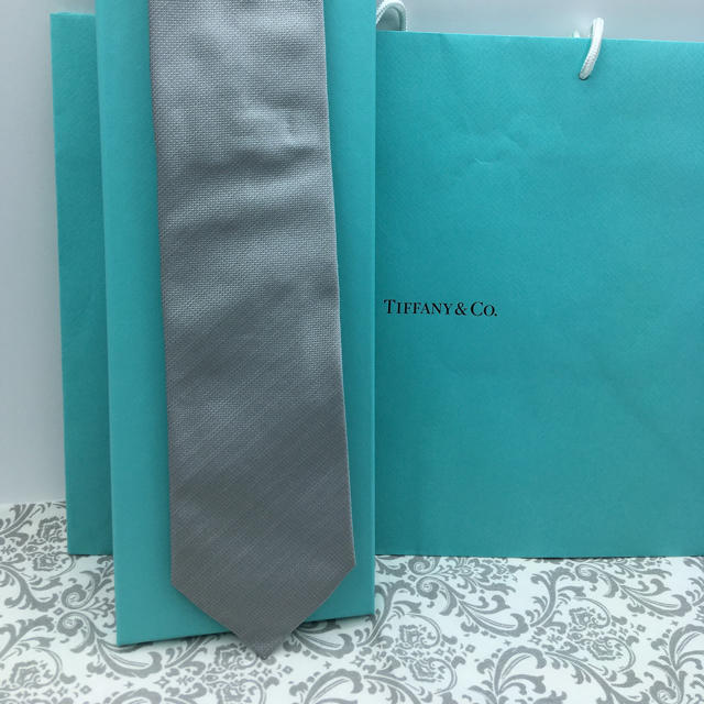 Tiffany & Co.(ティファニー)のすぐ届く！【新品未使用】アメリカ店舗購入■ティファニー■メンズネクタイ メンズのファッション小物(ネクタイ)の商品写真