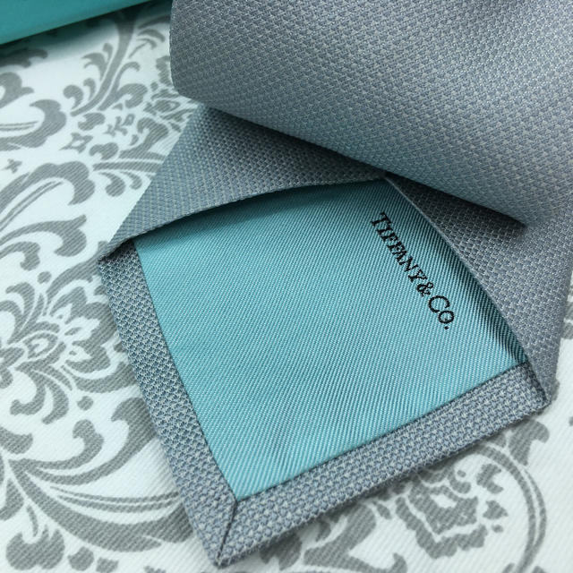 Tiffany & Co.(ティファニー)のすぐ届く！【新品未使用】アメリカ店舗購入■ティファニー■メンズネクタイ メンズのファッション小物(ネクタイ)の商品写真