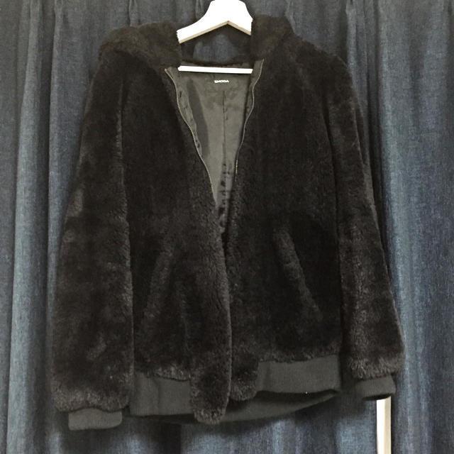 EMODA(エモダ)のBOAコート レディースのジャケット/アウター(毛皮/ファーコート)の商品写真