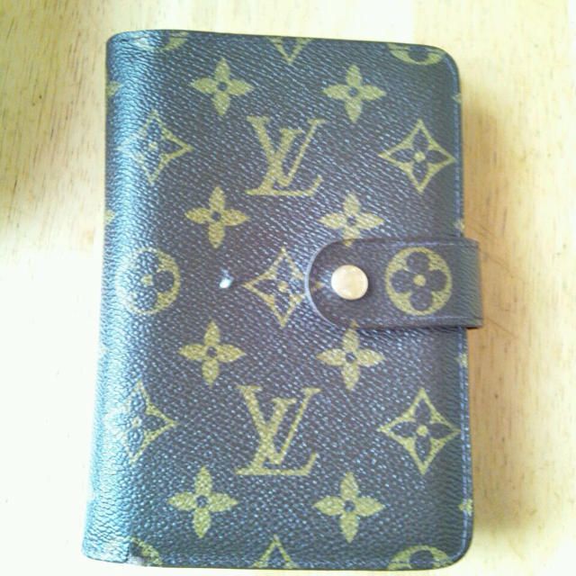 LOUIS VUITTON - くぽんこす
