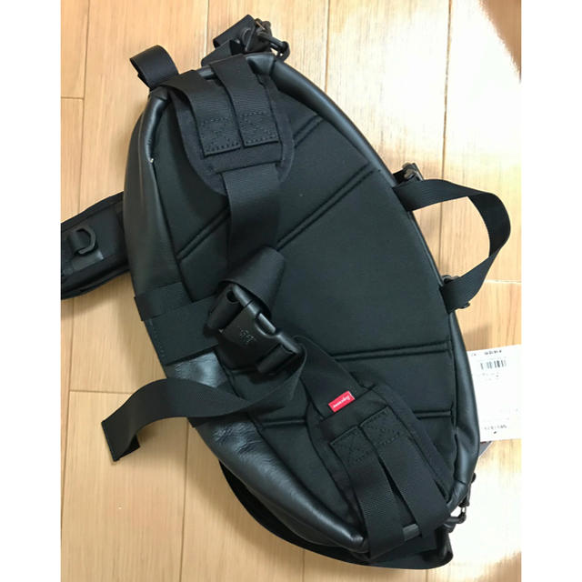 supreme LEATHER WAIST BAG 1