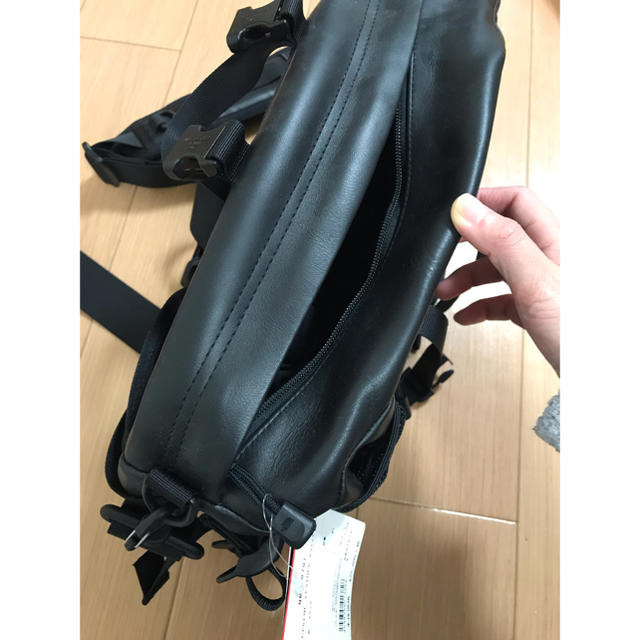 supreme LEATHER WAIST BAG 2