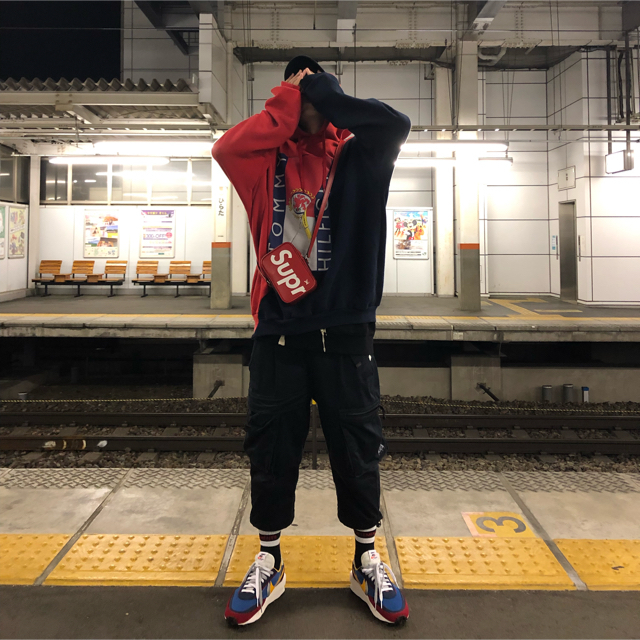 Balenciaga(バレンシアガ)のVETEMENTS tommy 香港  ヴェトモン  vetementsパーカー メンズのトップス(パーカー)の商品写真