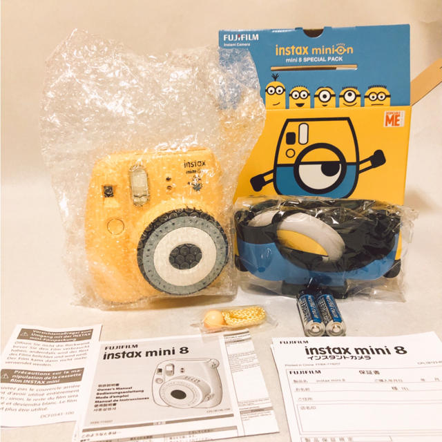 ミニオン(ミニオン)の【ミニオン】チェキ8ミニオン　INS MINI 8 MINION スマホ/家電/カメラのカメラ(フィルムカメラ)の商品写真