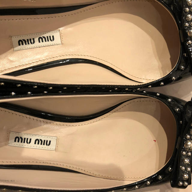 miumiu(ミュウミュウ)のmiumiu バレーシューズ 38 レディースの靴/シューズ(バレエシューズ)の商品写真