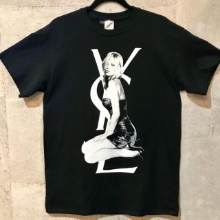 男女兼用 パロディTシャツ  ケイトモス   （黒）(パーカー)