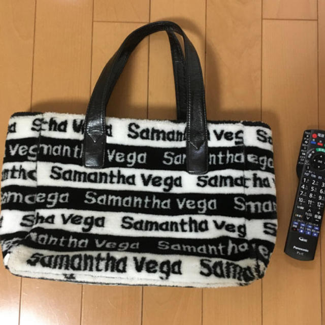 Samantha Vega(サマンサベガ)のSamantha Vega ファーバッグ　 レディースのバッグ(ハンドバッグ)の商品写真