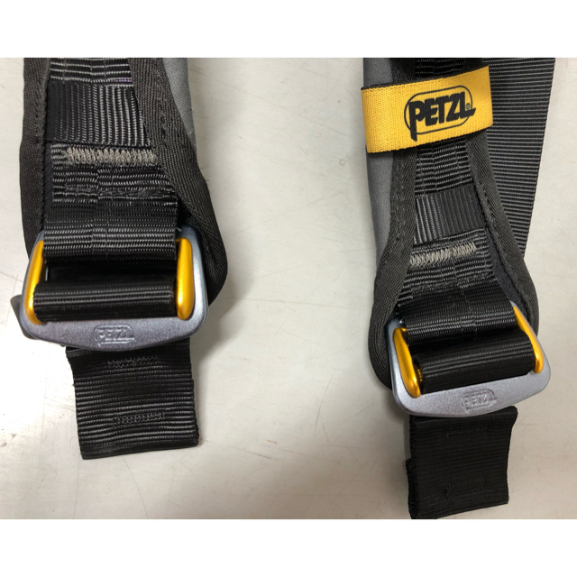 PETZL(ペツル)のペツル   ハーネス スポーツ/アウトドアのアウトドア(登山用品)の商品写真