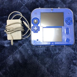 ニンテンドー2DS(ニンテンドー2DS)の2DSブルー＆ACアダプター(携帯用ゲーム機本体)