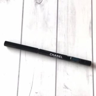 CHANEL アイライナー 新色