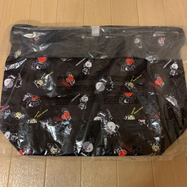 LeSportsac(レスポートサック)の専用☆レスポートサック　ショルダーバッグ　BTS レディースのバッグ(ショルダーバッグ)の商品写真