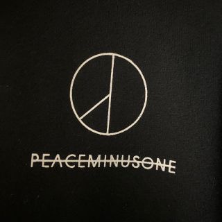 ピースマイナスワン(PEACEMINUSONE)の【まっちゃん様専用】PEACEMINUSONE パーカー(パーカー)