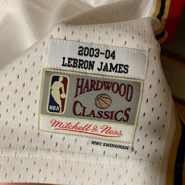 MITCHELL & NESS(ミッチェルアンドネス)のMitchell&Ness Cavs LeBron James Swingman メンズのトップス(タンクトップ)の商品写真