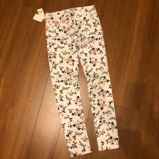 ローリーズファーム(LOWRYS FARM)のローリーズファーム　新品　パンツ　レギンス(スキニーパンツ)