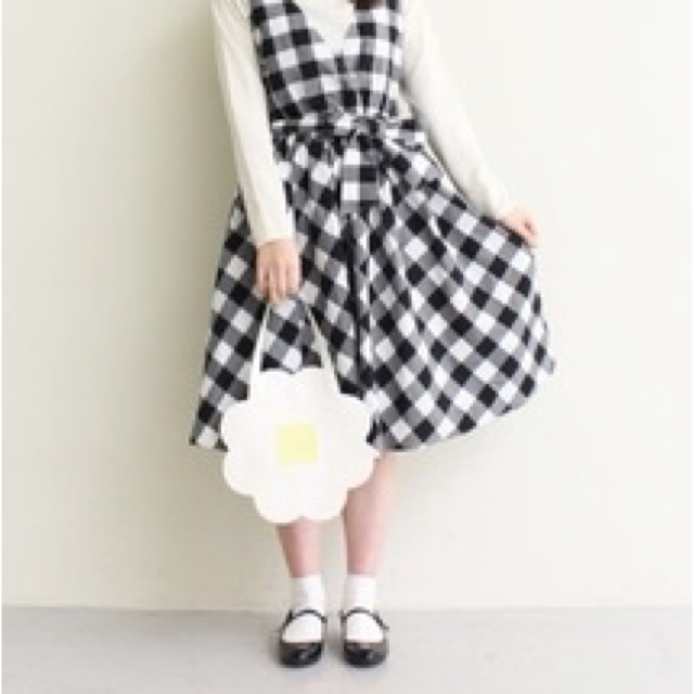 Dot&Stripes CHILDWOMAN(ドットアンドストライプスチャイルドウーマン)の【新品未使用】フラワートート　バッグ レディースのバッグ(トートバッグ)の商品写真