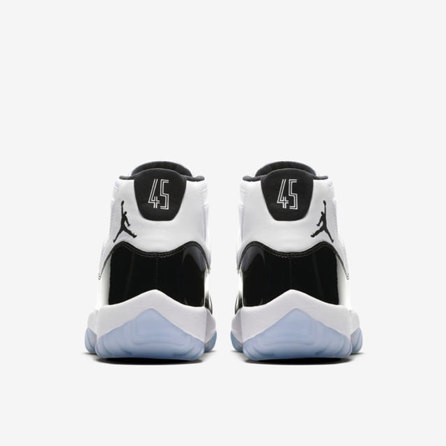 nike air jordan 11 concord