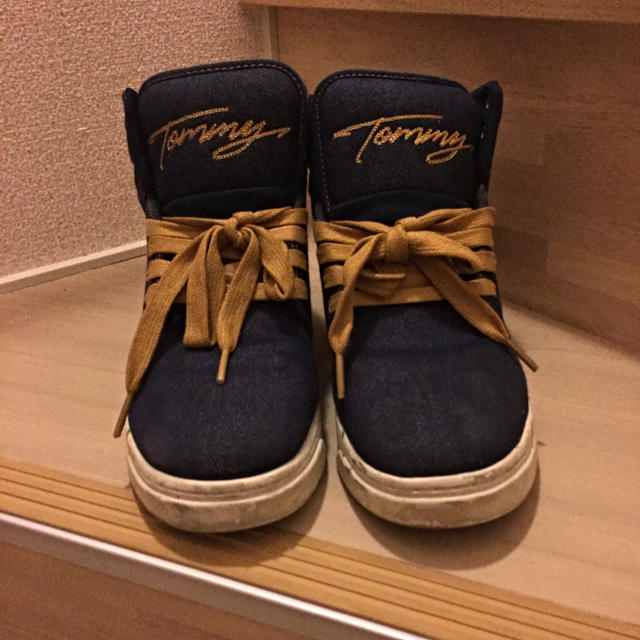 TOMMY(トミー)のトミー デニムスニーカーお取り置き中！！ レディースの靴/シューズ(スニーカー)の商品写真