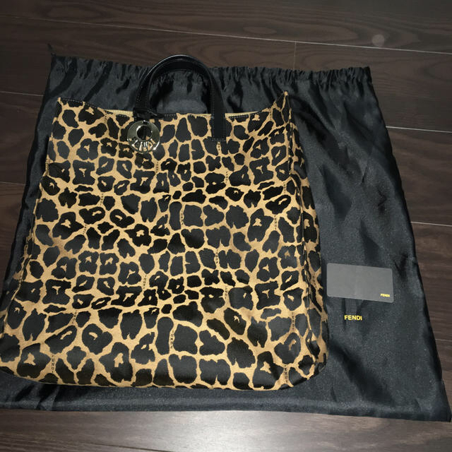FENDIのトートバッグ 豹柄-