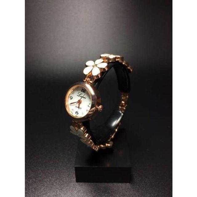 ブレゲ 時計 スーパー コピー 品質保証 - ブレスレット風フラワー腕時計 ラインストーンウォッチ 白花柄 (ホワイト)の通販 by SHOP  ''Miz  "