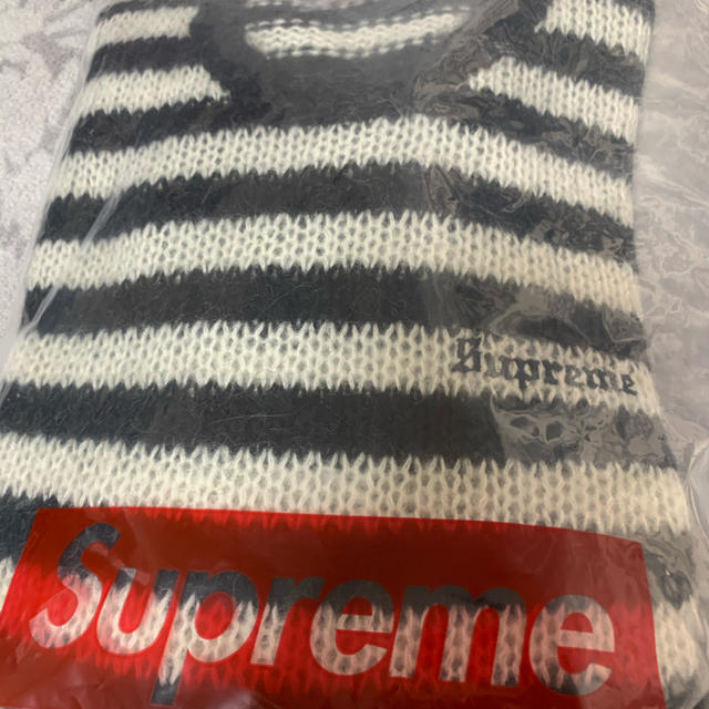 Supreme(シュプリーム)の黒 M 19AW Supreme Stripe Mohair Sweater メンズのトップス(ニット/セーター)の商品写真