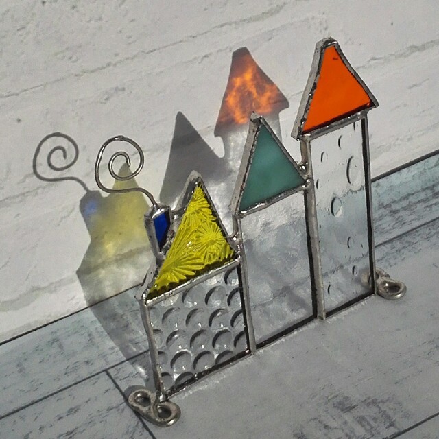 ステンドグラス*三角屋根の塔*メモスタンド*青い煙突 ハンドメイドのインテリア/家具(インテリア雑貨)の商品写真