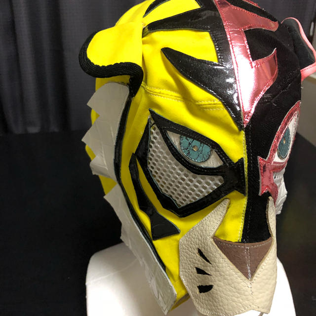 タイガーマスクW プロレスマスクの通販 by SABAKI's shop｜ラクマ