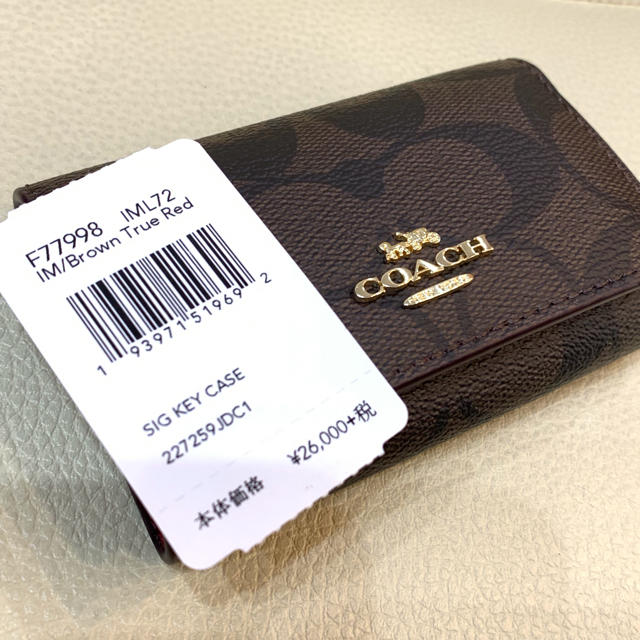 COACH(コーチ)のCOACH F77998 コーチ 未使用 シグネチャー  キーケース  レディースのファッション小物(キーケース)の商品写真