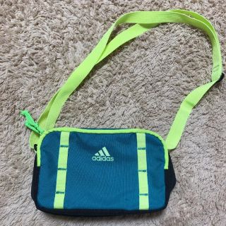 アディダス(adidas)のadidasバック(ショルダーバッグ)