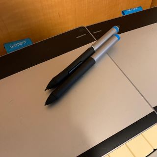 ワコム(Wacom)の【ジャンク品】Wacom  intuos 2枚(PC周辺機器)