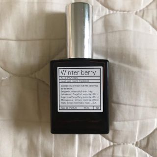 オゥパラディ(AUX PARADIS)の【ほぼ未使用】AUX PARADIS ウィンターベリー 15ml(香水(女性用))