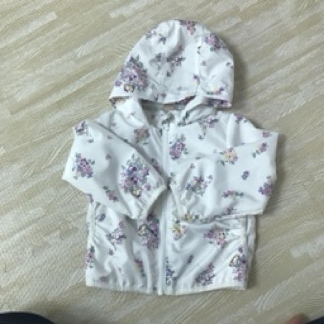 petit main(プティマイン)のナイロンパーカー キッズ/ベビー/マタニティのキッズ服女の子用(90cm~)(ジャケット/上着)の商品写真