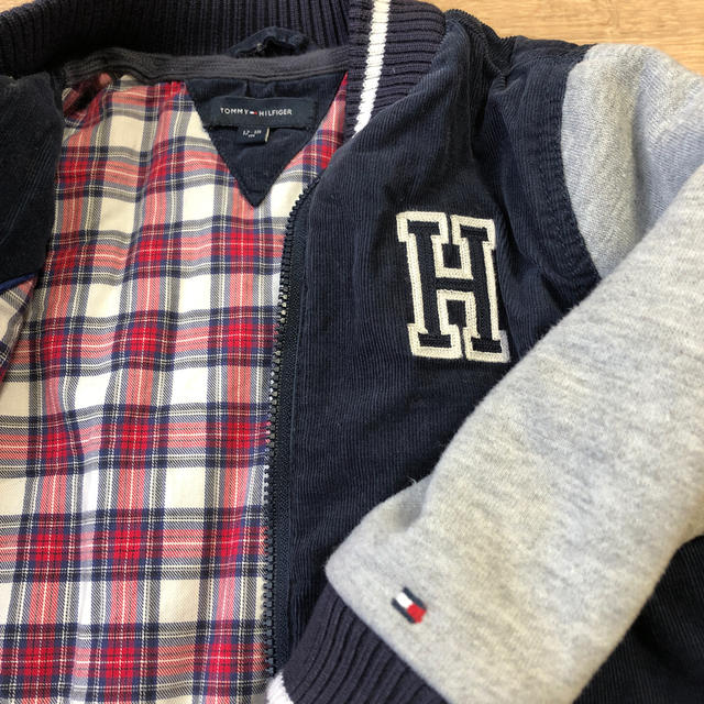 TOMMY HILFIGER(トミーヒルフィガー)のTommy ベビーアウター キッズ/ベビー/マタニティのキッズ服男の子用(90cm~)(ジャケット/上着)の商品写真