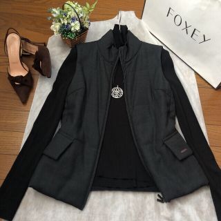 フォクシー(FOXEY)のフォクシー♡中綿ベスト♡ルネ　アナイ　エムズグレイシィ　ハロッズ　エムプルミエ(ダウンベスト)